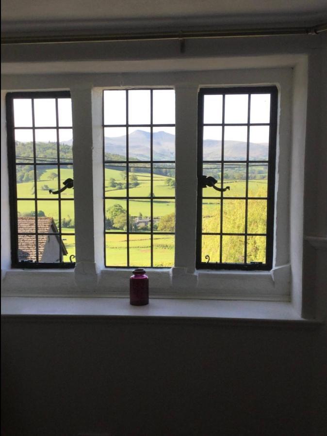 Cosy Arts & Crafts Cottage With Stunning Views 브레컨 외부 사진